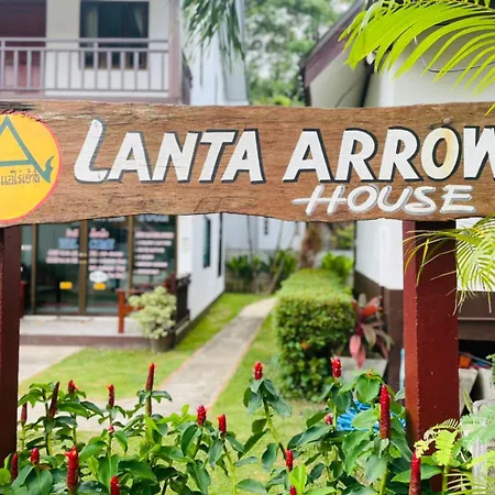 Lanta Arrow House Hotel
